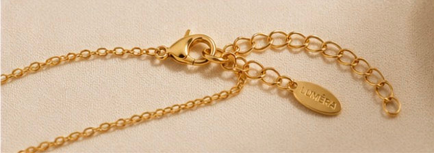 LUMÉRA Amélie Bow Necklace