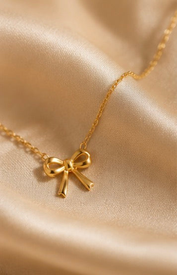 LUMÉRA Amélie Bow Necklace