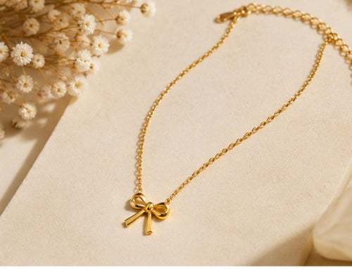 LUMÉRA Amélie Bow Necklace